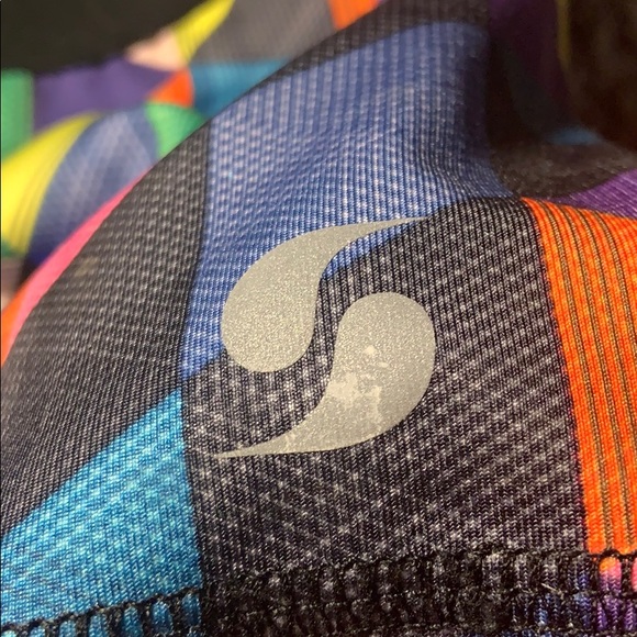 Spandex - Picture 4 of 11